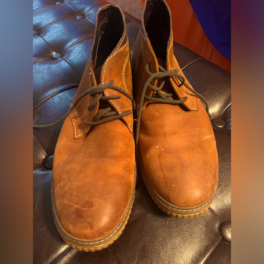 Johnston & Murphy laced leather boots